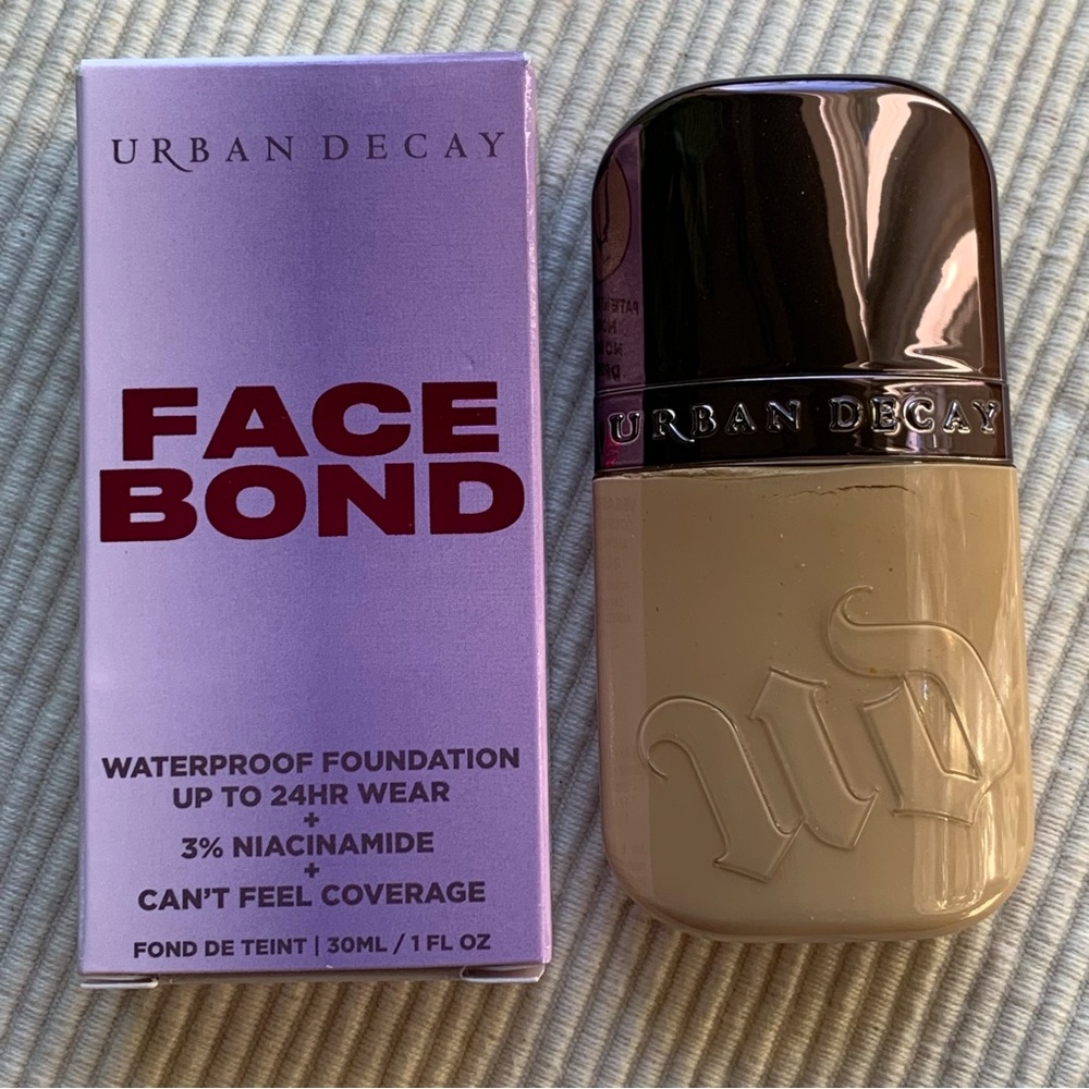 Urban Decay Face Bond Self Setting Waterproof Foundation